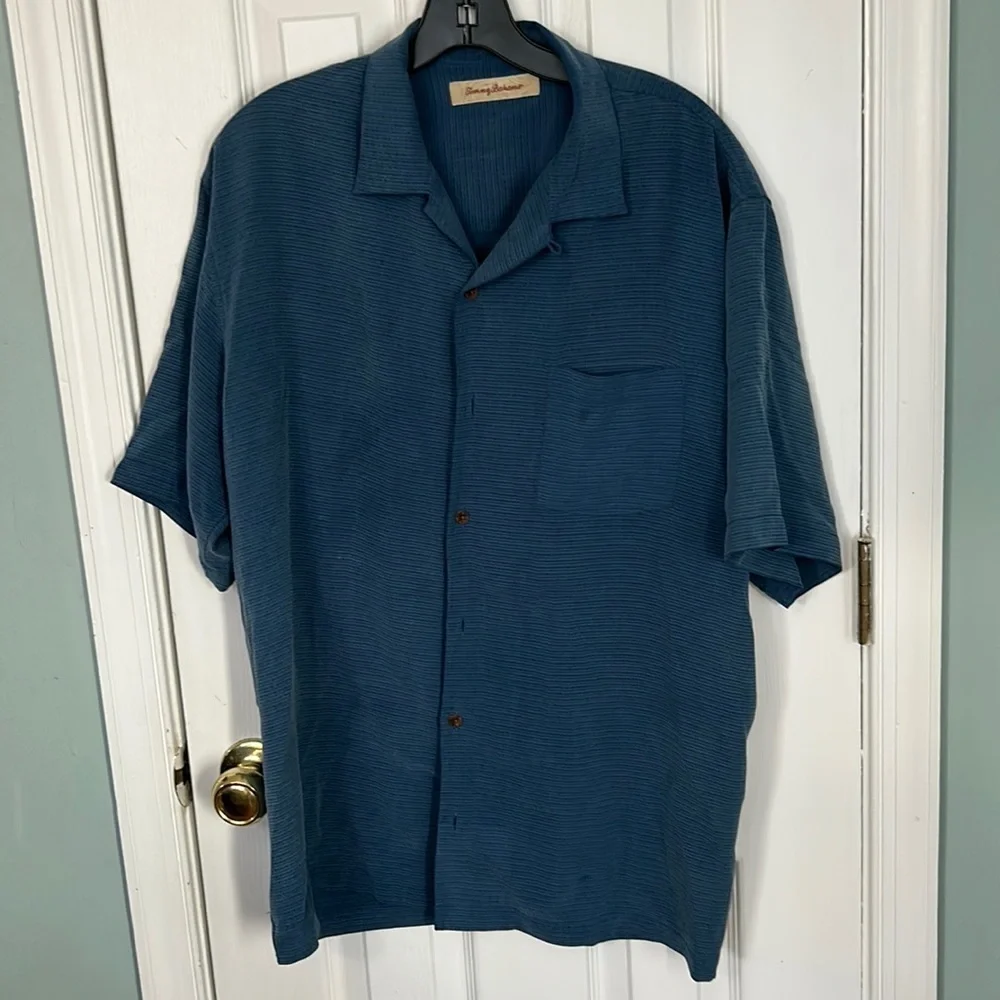 Tommy Bahama blue button silk shirt